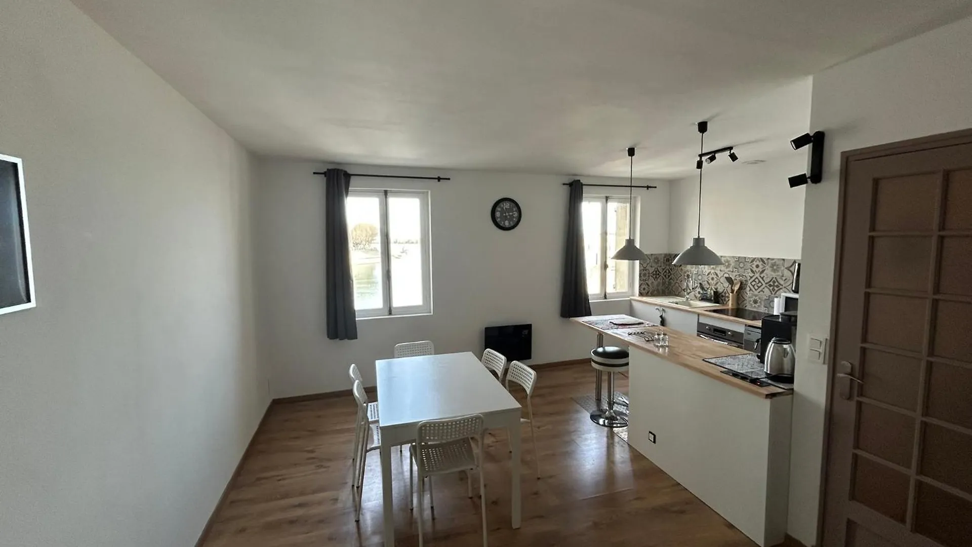 La Vue Du Rhone Apartment Arles